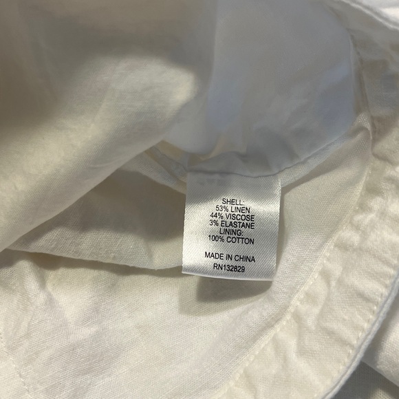 Women's Cream V-Neck Crop Top with Collar - Picture 4 of 12